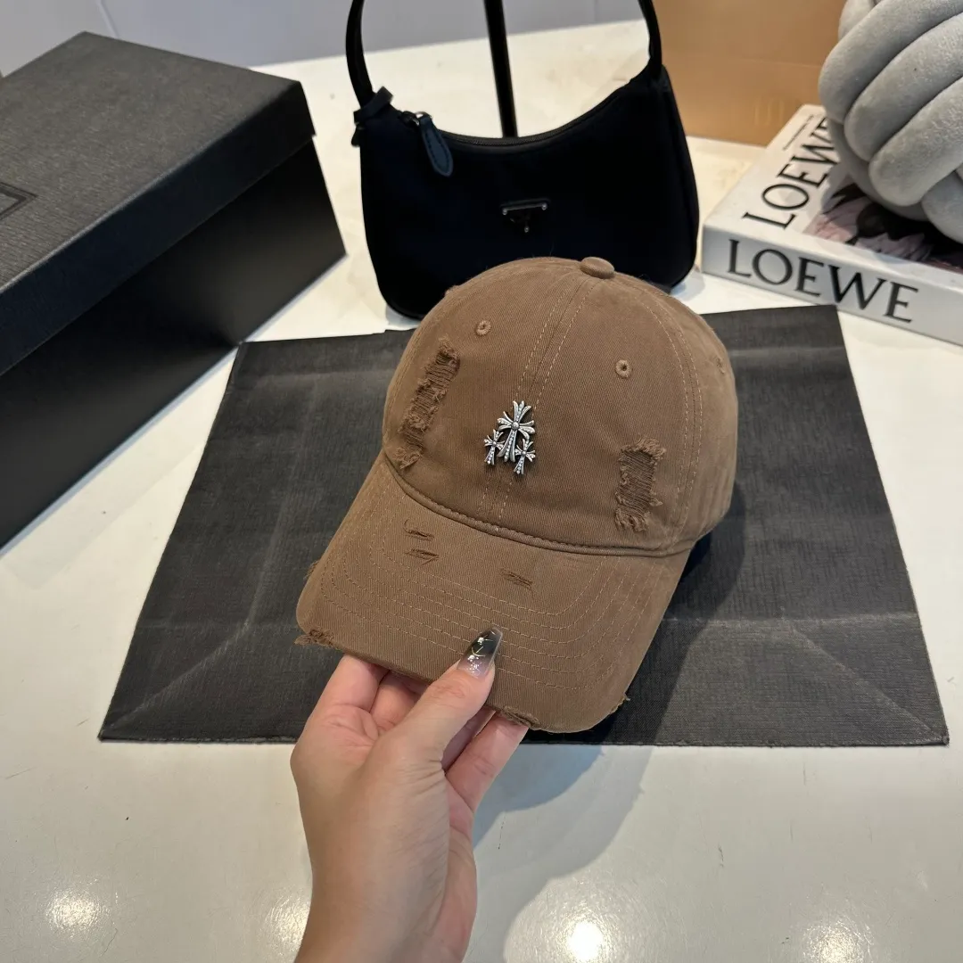 P50 Chrome Hearts 💓Early spring Korean style fashion retro distressed hole hat worn design versatile baseball cap peaked cap